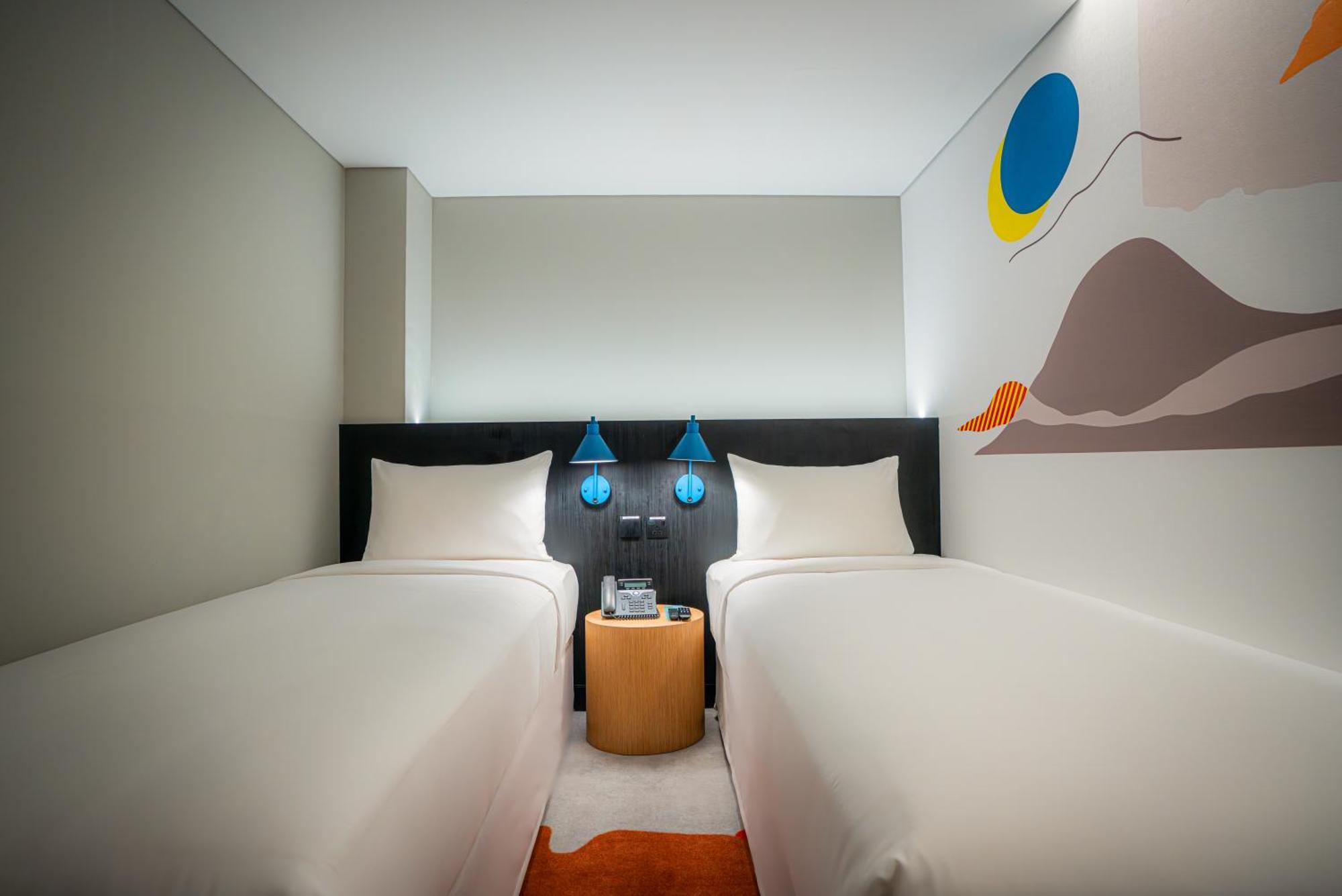 Auhotel -zayed International Airport-located In Transit Area -onwards Boarding Pass Required Abu Dhabi